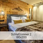 公寓 Hoimat - Luxusappartements Mit Sauna Und Bergblick 普夫龙滕
